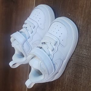 Baby Nike sneakers size 4c white